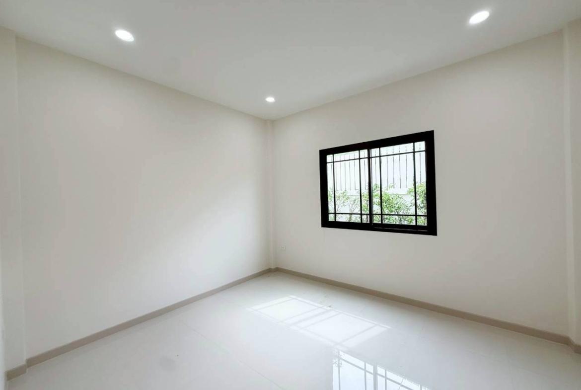 บ้านแฝดชั้นเดียว หมู่บ้านเทพนิมิตร รูปที่ 13