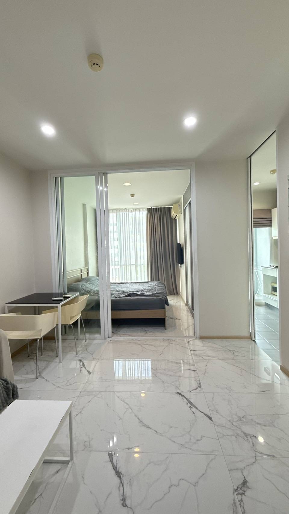 คอนโด The Base Downtown รูปที่ 6