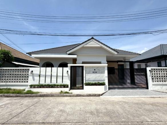 บ้านเดี่ยวชั้นเดียว หมู่บ้านปาริชาติ รูปที่ 1