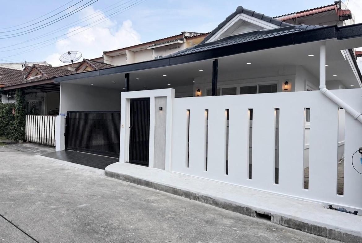 บ้านแฝดชั้นเดียว หมู่บ้านเทพบุรี รูปที่ 2