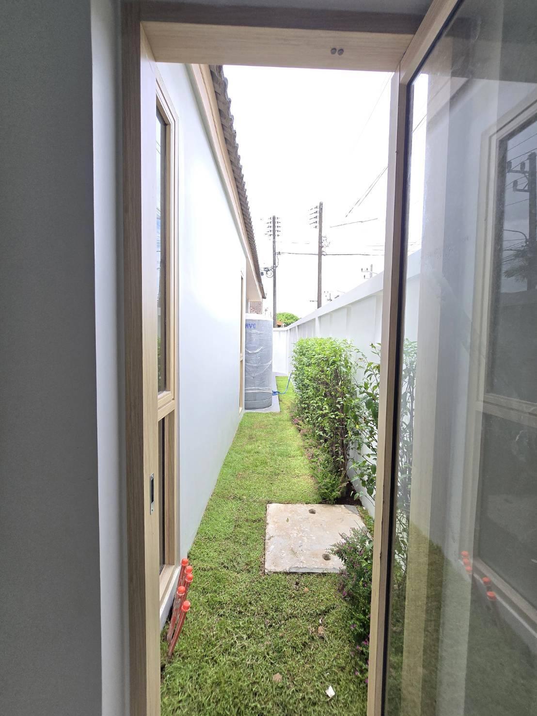 1620242_0 บ้านแฝดชั้นเดียว หมู่บ้านศรีสุชาติ 3 รูปที่ 6