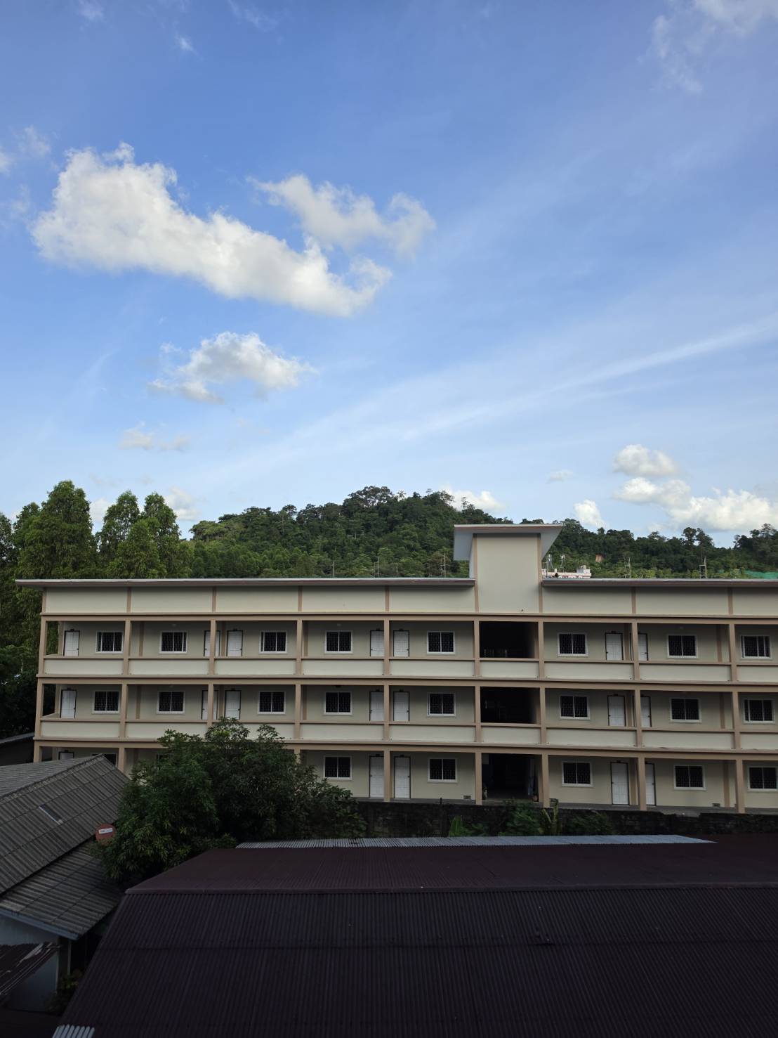 3555856_0 คอนโด The Scene Condo รูปที่ 2
