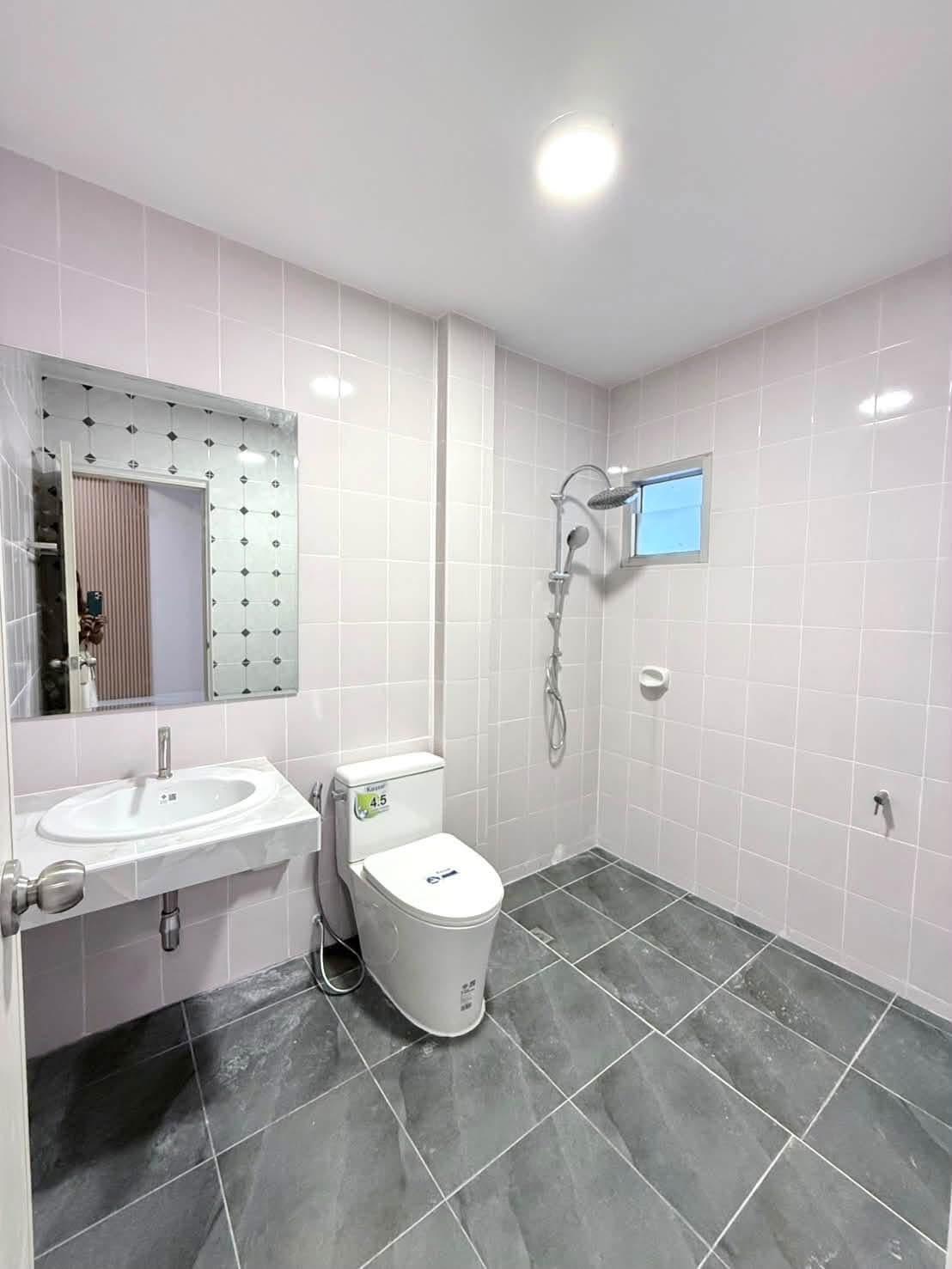 บ้านแฝดชั้นเดียว หมู่บ้านฉลองอินเตอร์ รูปที่ 8